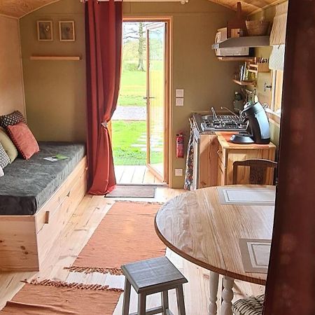 Roulotte A La Ferme Buissonniere Villa La Lande-de-Louge Eksteriør billede