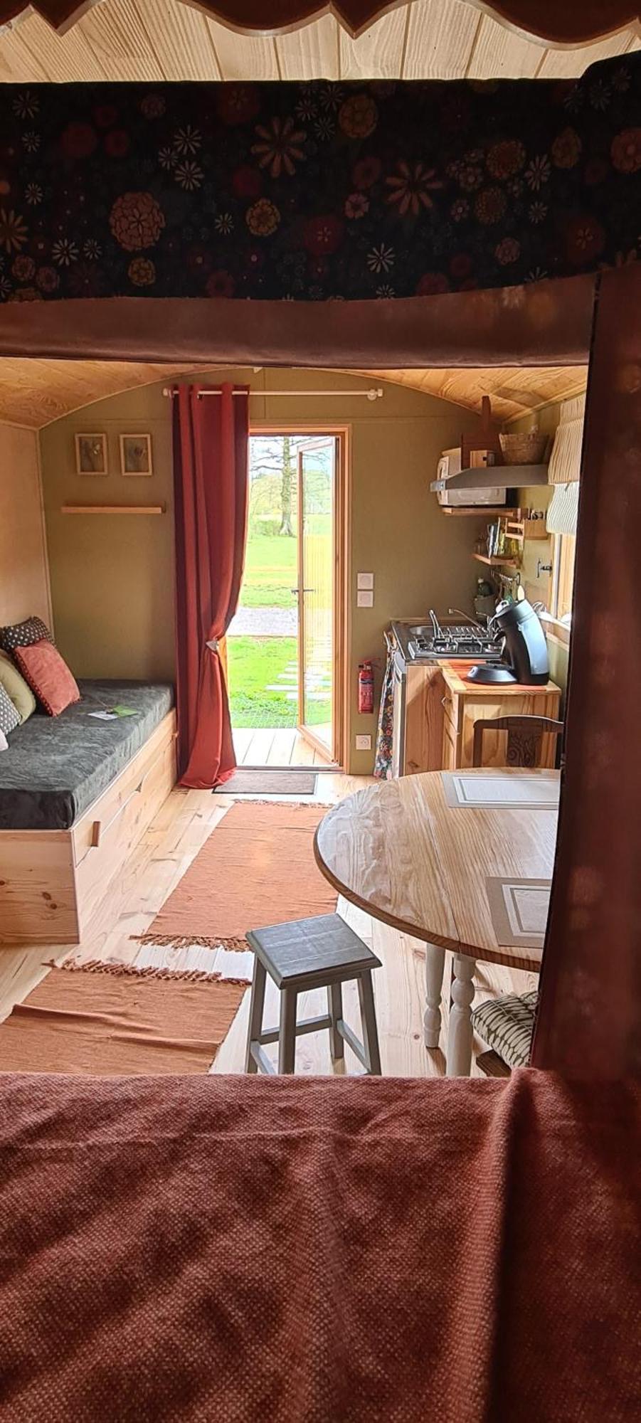 Roulotte A La Ferme Buissonniere Villa La Lande-de-Louge Eksteriør billede