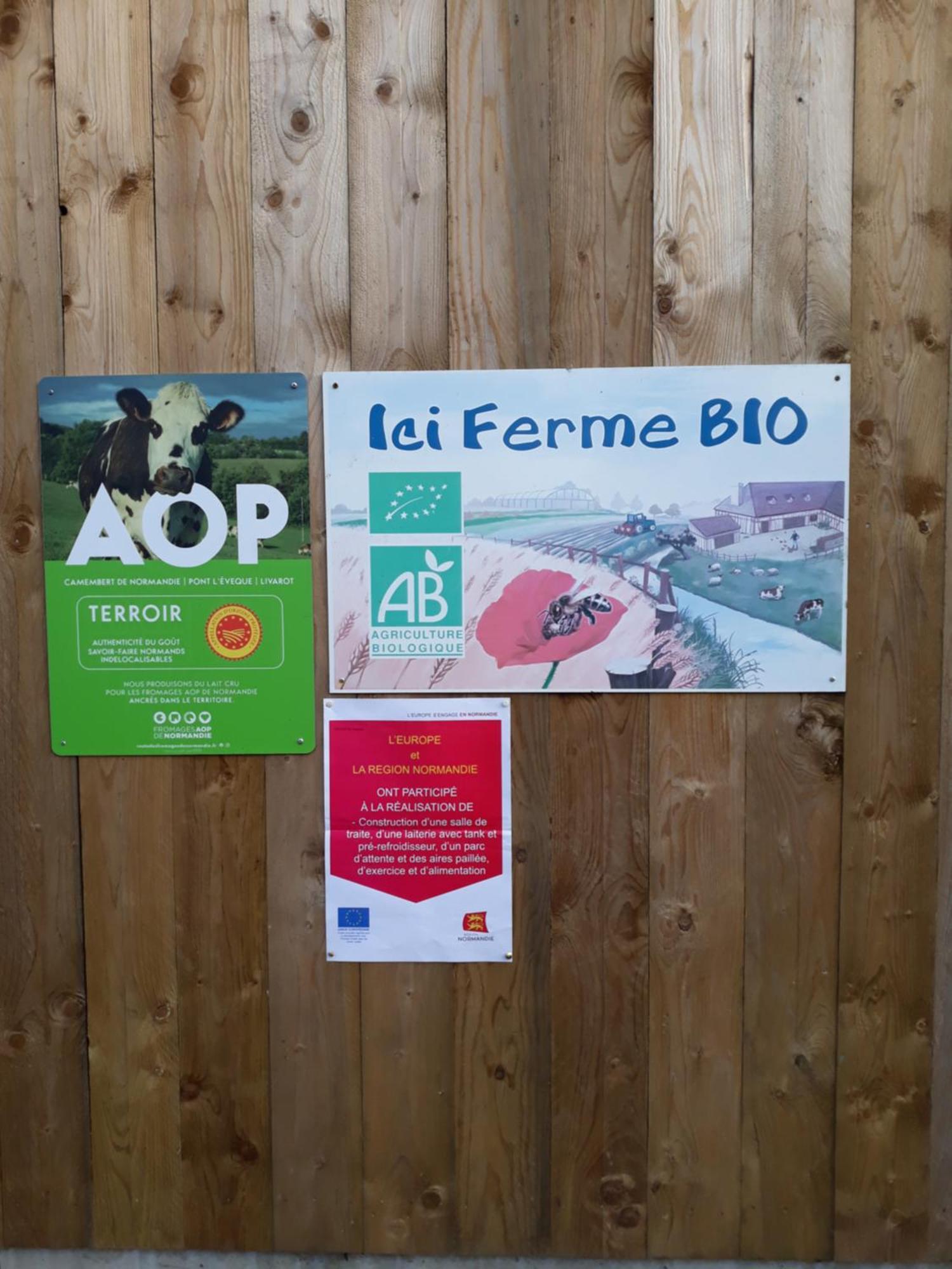 Roulotte A La Ferme Buissonniere Villa La Lande-de-Louge Eksteriør billede
